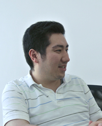 小川 卓氏
