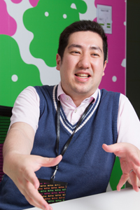 小川 卓氏