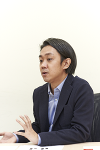 青山：5月末にお話をいただき、6、7月でシステムの実装やプロセスの立案などをヤフーさんと一緒に進めました。実際に広告配信したのは8月19日から9月12日の約1カ月間です。それから、その1カ月間で獲得した新規会員がどの程度優良顧客となるのかを計測しました。