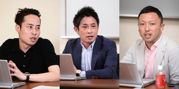 右からGMO NIKKOの佐々木氏、椎名氏、小倉氏
