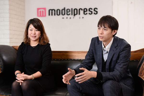 データアーティスト株式会社 代表取締役社長 山本 覚氏(写真左) 株式会社IDCフロンティア ビッグデータ戦略グループ グループリーダー 赤星智子氏(写真右)
