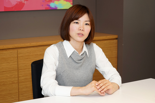 アドビシステムズ株式会社 マーケティング本部 デジタルメディア 学生・教育市場担当 鈴木依子氏