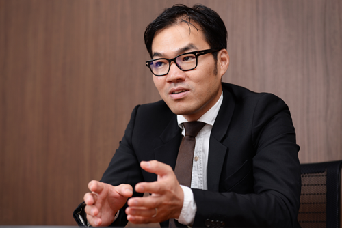 ロックオン 代表取締役社長 岩田進氏