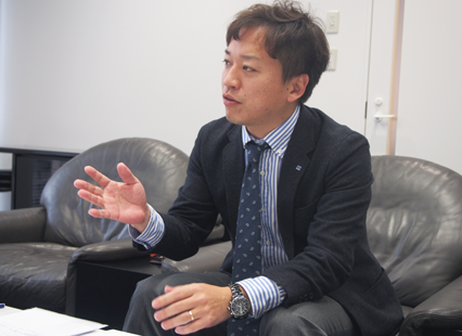 株式会社コーセー コンシューマーブランド事業部 C/B企画部 企画一課 田嶋 宏充氏