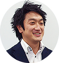 株式会社Gunosyパートナーソリューションズ本部プレミアム広告戦略推進部 部長 近藤 洋司氏2001年に茨城大学を卒業後、セプテーニに入社、2012年1月に同社グループとしてTrading Deskのイーグルアイを設立、同代表取締役社長に就任。2015年7月、米国に本社を持つ位置情報技術の「xAd」の日本法人設立に参加、ロケーション・マーケティングを提案、実践した。2017年10月より現職。国内広告テクノロジーの相関を示したLUMAscapeの公式ローカライズ版「カオスマップ」の作者。