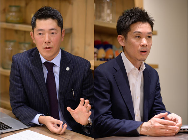 (左)Adjustの佐々さん(右)アイモバイル 甲斐さん