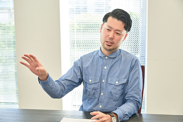 株式会社JIMOS マキアレイベル事業部 マキアレイベルコンタクトセンター部 マネージャー 山北絢也氏
