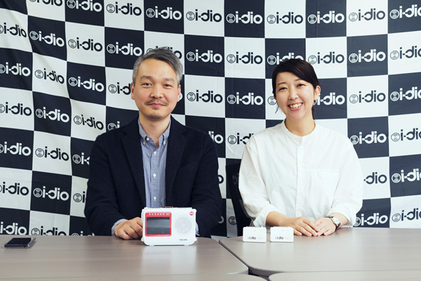 (左)株式会社VIP 環境開発部長 長谷川修平氏(右)株式会社D2C dot UXデザイン室 五十嵐友子氏