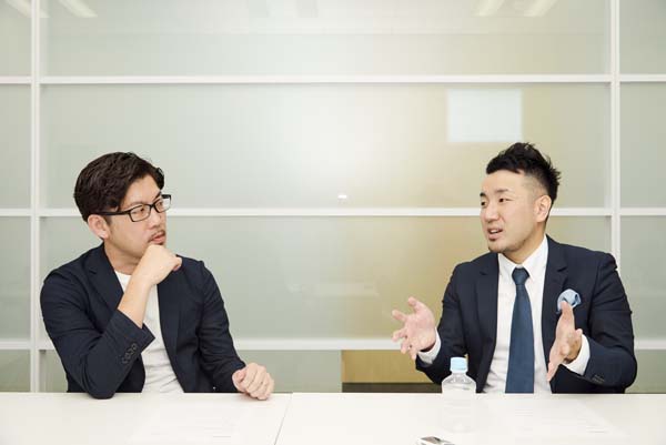 左からエスワンオーインタラクティブ 高瀬大輔氏、サイカ 平尾喜昭氏