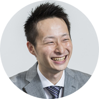 株式会社伊藤久右衛門 WEB営業部 マーケティング課 松井 涼氏2015年4月伊藤久右衛門に新卒入社。WEB営業部お客様サポート課でお客様対応を経験し、その後ECの販売部門となるWEB営業部マーケティング課に異動。現在はAmazonの運営を担当しながら、メルカリチャンネルへの取り組みにもチャレンジしている。
