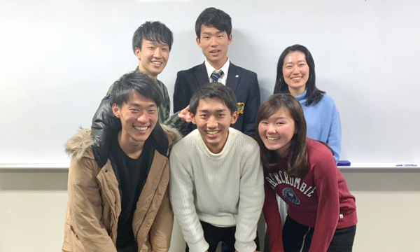 本記事制作を担当した立教大学佐々木ゼミ1班の取材チーム